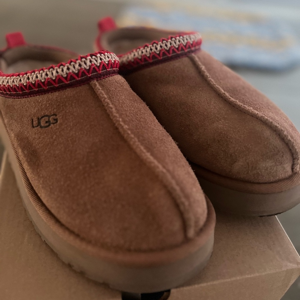 Big Kids Tazz Slippers❤️with Box.